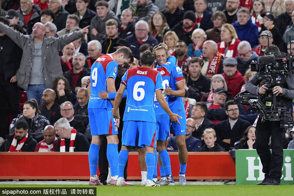 欧冠-萨拉赫传射西蒙尼染红 范迪克绝杀利物浦3-2马竞